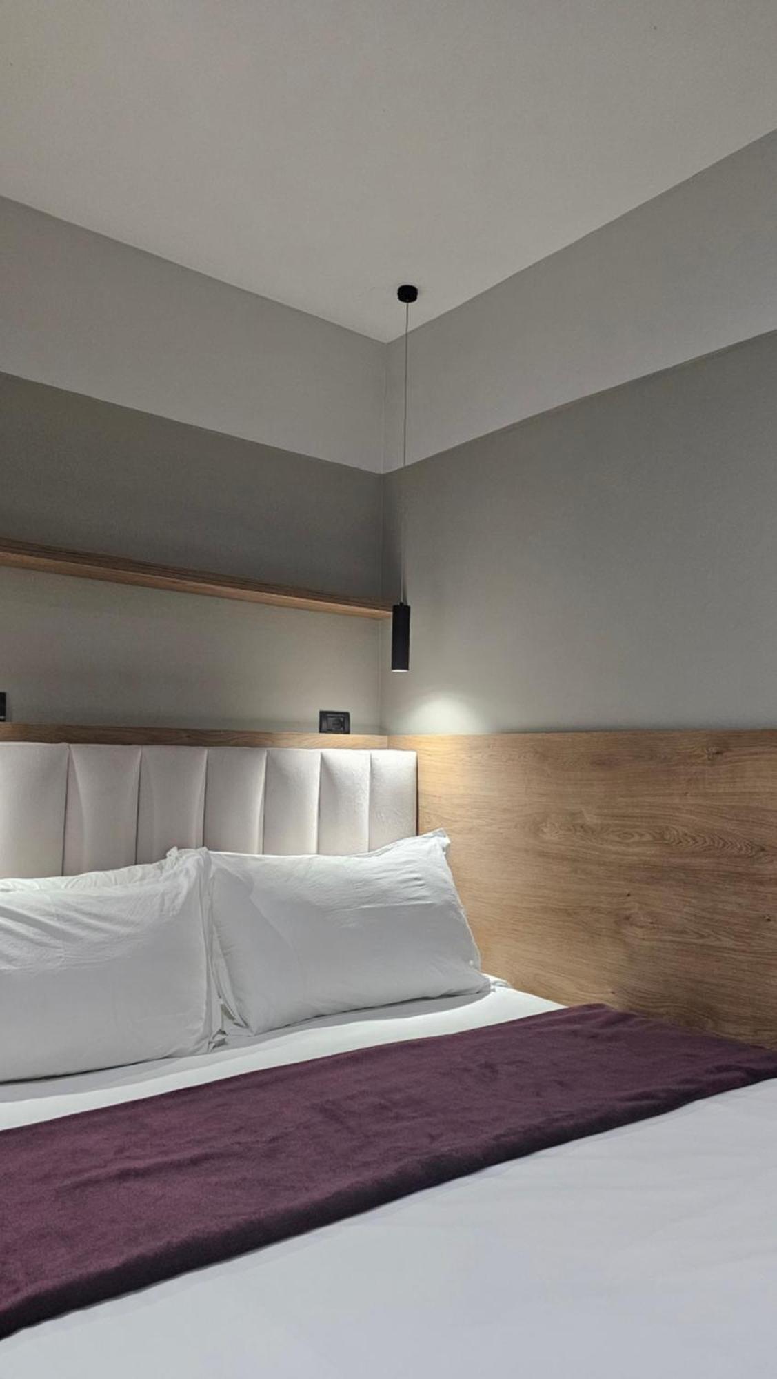 Tam Center Studio Apartment Next To Blloku No2 Tirana Zewnętrze zdjęcie