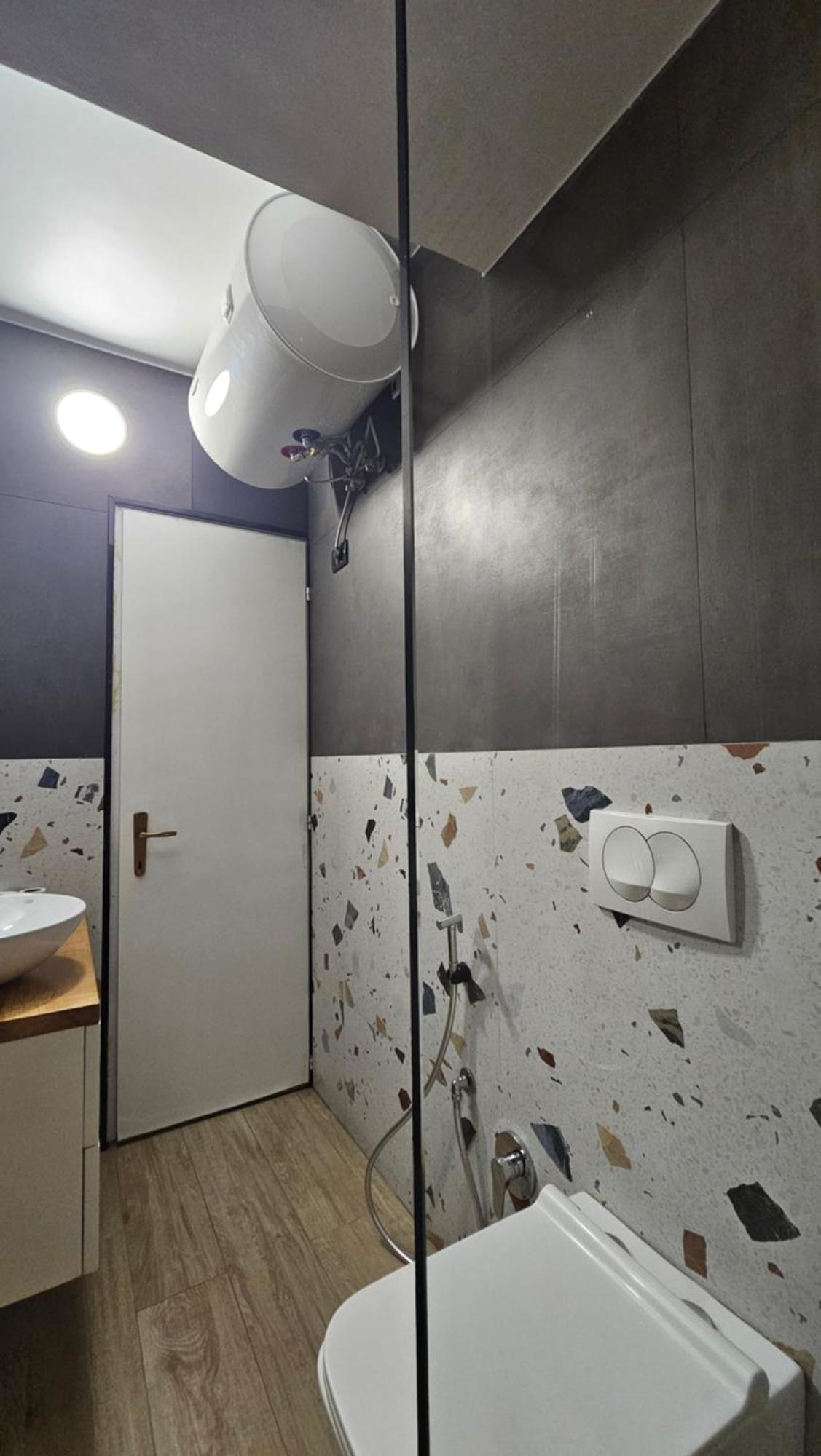 Tam Serviced Studio Apartments Next To Blloku Tirana Zewnętrze zdjęcie