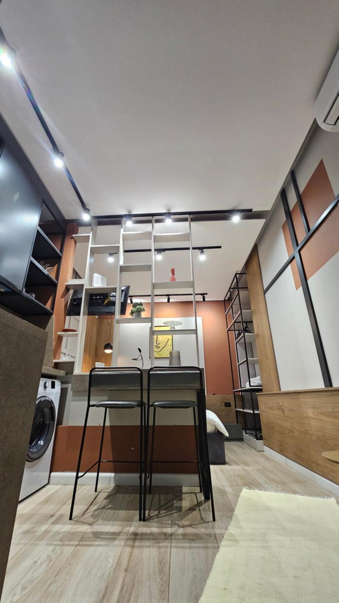 Tam Serviced Studio Apartments Next To Blloku Tirana Zewnętrze zdjęcie