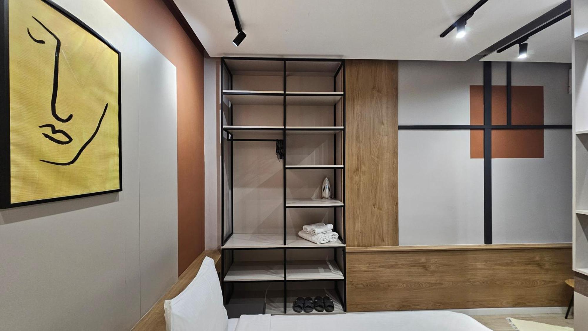 Tam Serviced Studio Apartments Next To Blloku Tirana Zewnętrze zdjęcie