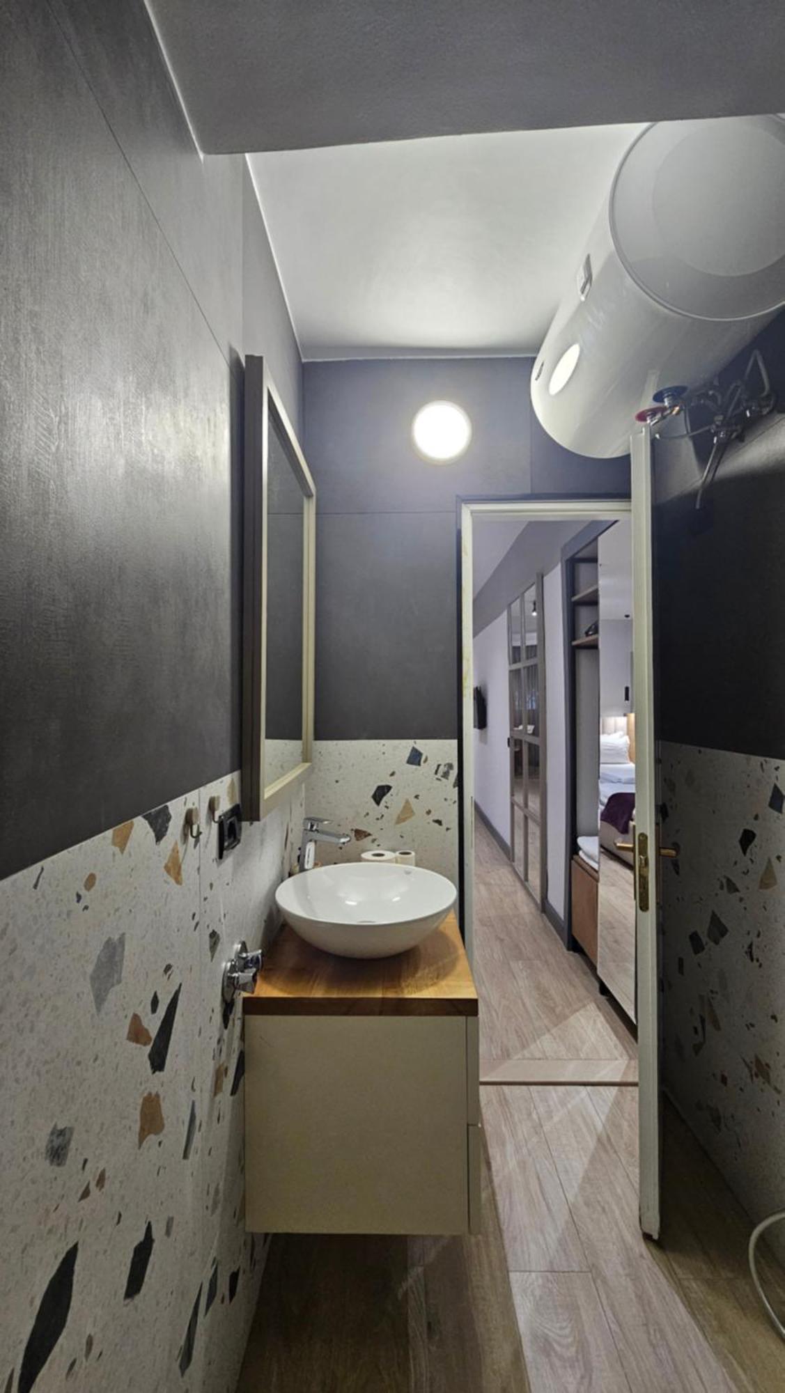 Tam Serviced Studio Apartments Next To Blloku Tirana Zewnętrze zdjęcie