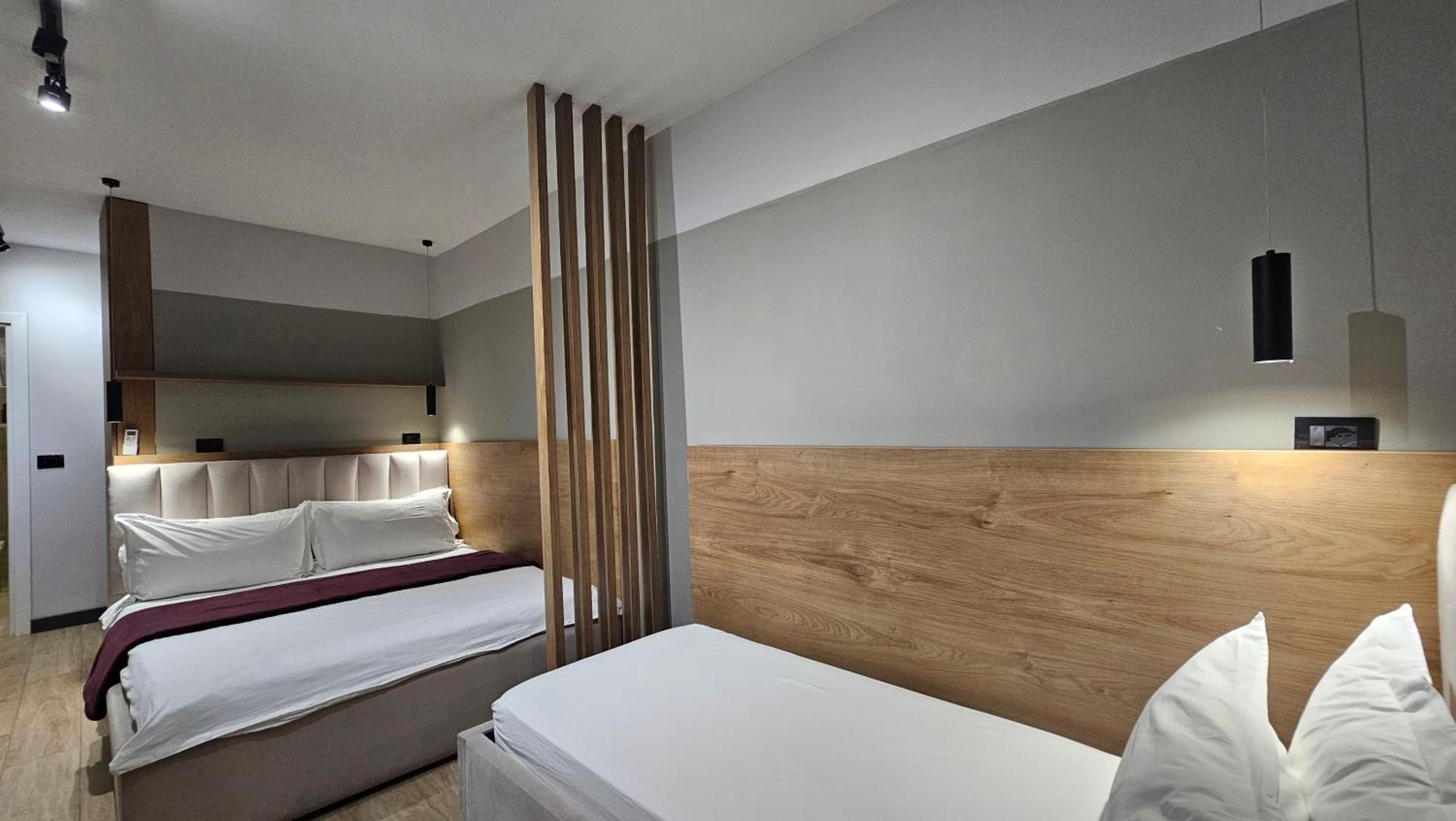 Tam Serviced Studio Apartments Next To Blloku Tirana Zewnętrze zdjęcie